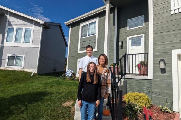 Media (16) Media (16)